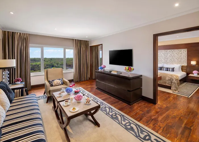 Club King Suite