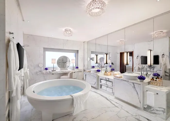Presidential King Suite