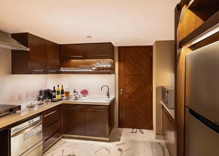 Presidential King Suite