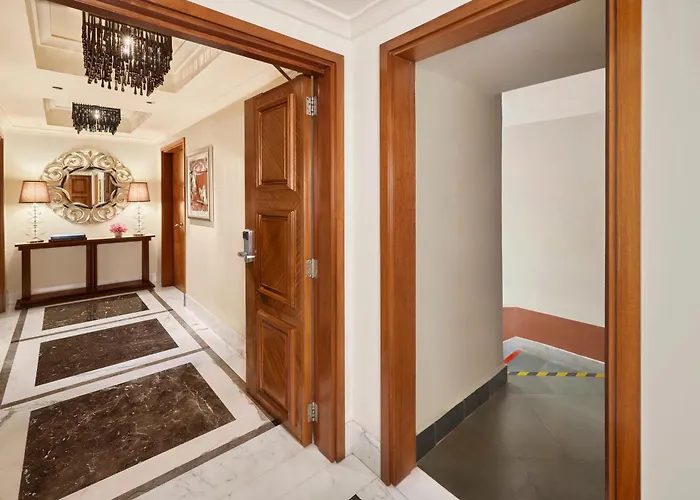 Presidential King Suite